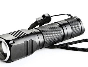 F-82 T6 Led Zoomlu 2000 Lm Yüksek Işık Şarjlı El Feneri