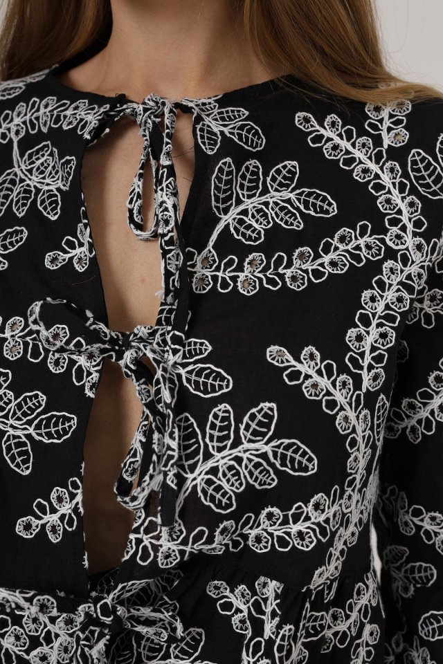 fiyonk-baglamali-brode-bluz-siyah-111216